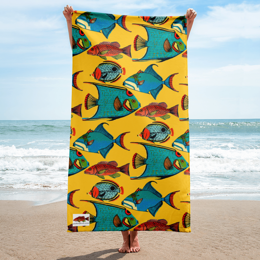 Pesces Tropicales Beach Towel